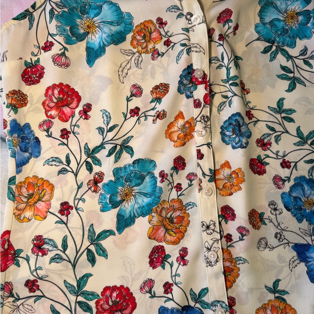Express Floral Sleeveless Blouse - Picture 3 of 6